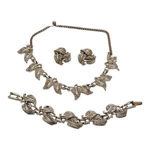 Vintage Kramer Necklace Clip On Earring Bracelet Set‎ Silver Tone Rhinestone